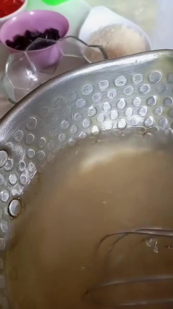 Foto langkah ke 1 dari resep Pudding Jelly Susu Mozaik.