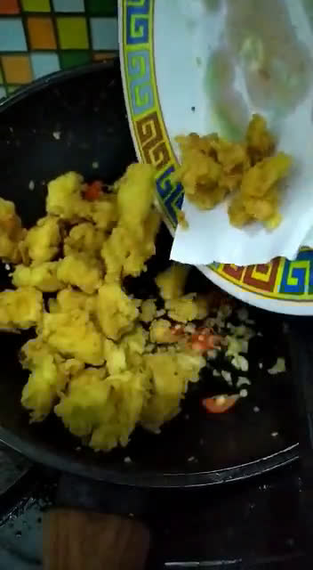 Foto langkah ke 5 dari resep Ayam Cabai Garam.