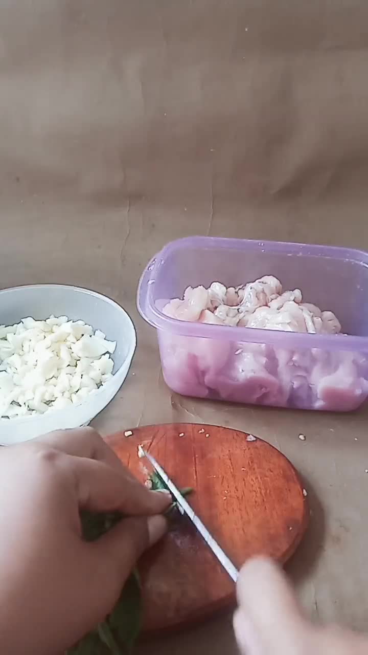 Foto langkah ke 2 dari resep Turkish Chicken Kofta.