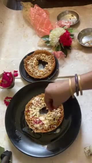 घेवर (Ghevar recipe in hindi) रेसिपी चरण 7 फोटो