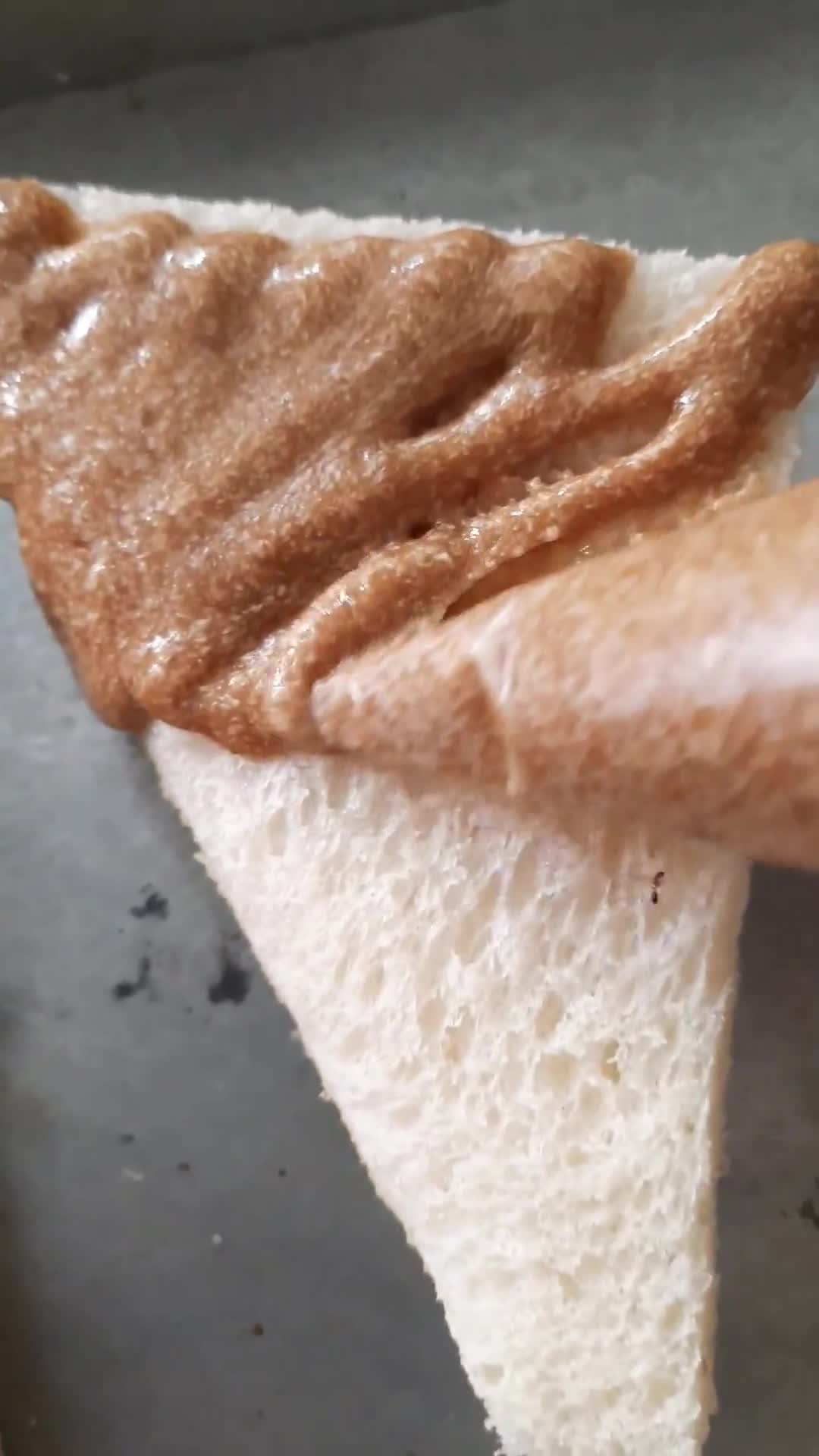 Foto langkah ke 3 dari resep Roti Boy Isi Keju (dari Roti Tawar).