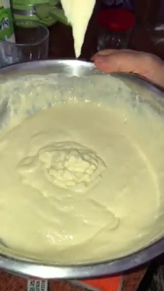 صورة لخطوة 3 من وصفة ميني دوناتس 🍩
