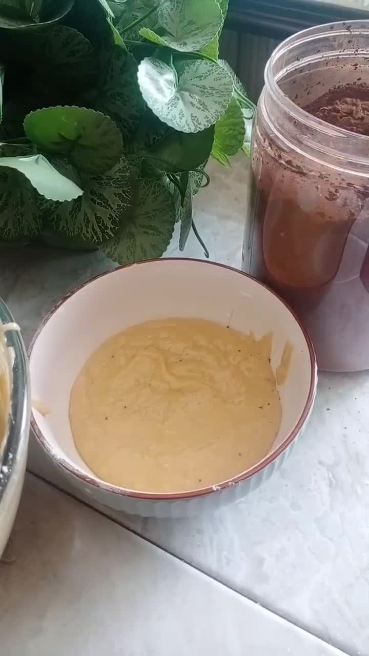 Gambar langkah 4 resipi Kek Pisang Coklat.