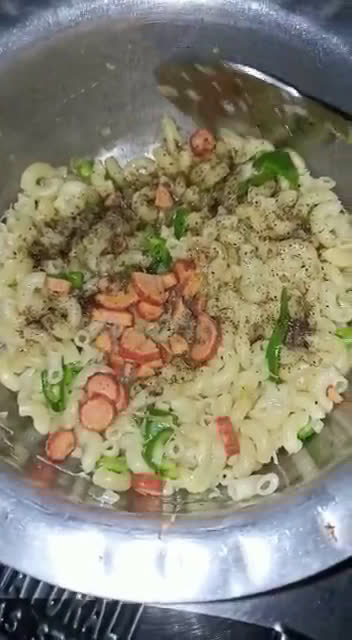 A picture of step 4 of White macaroni.