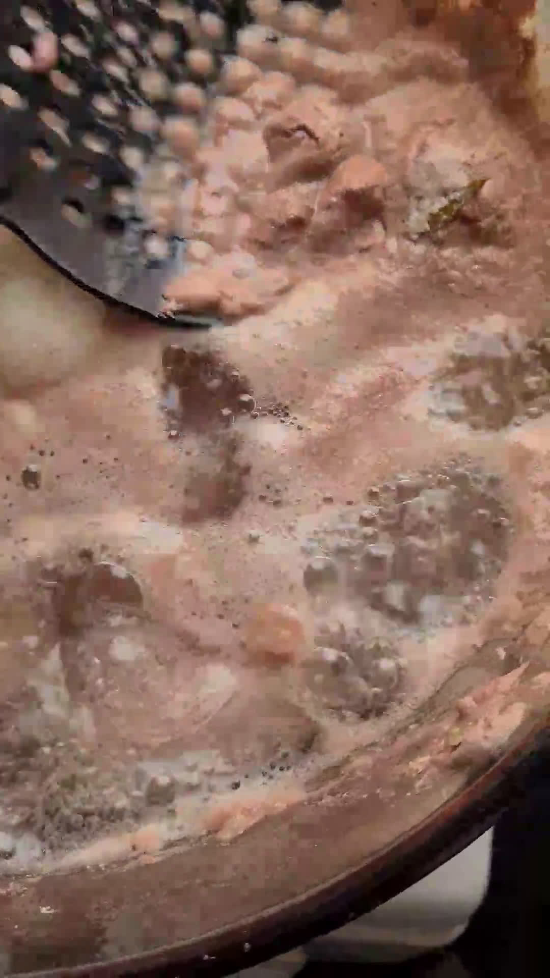 Foto del paso 2 de la receta: Carne de res deshebrada. Receta básica