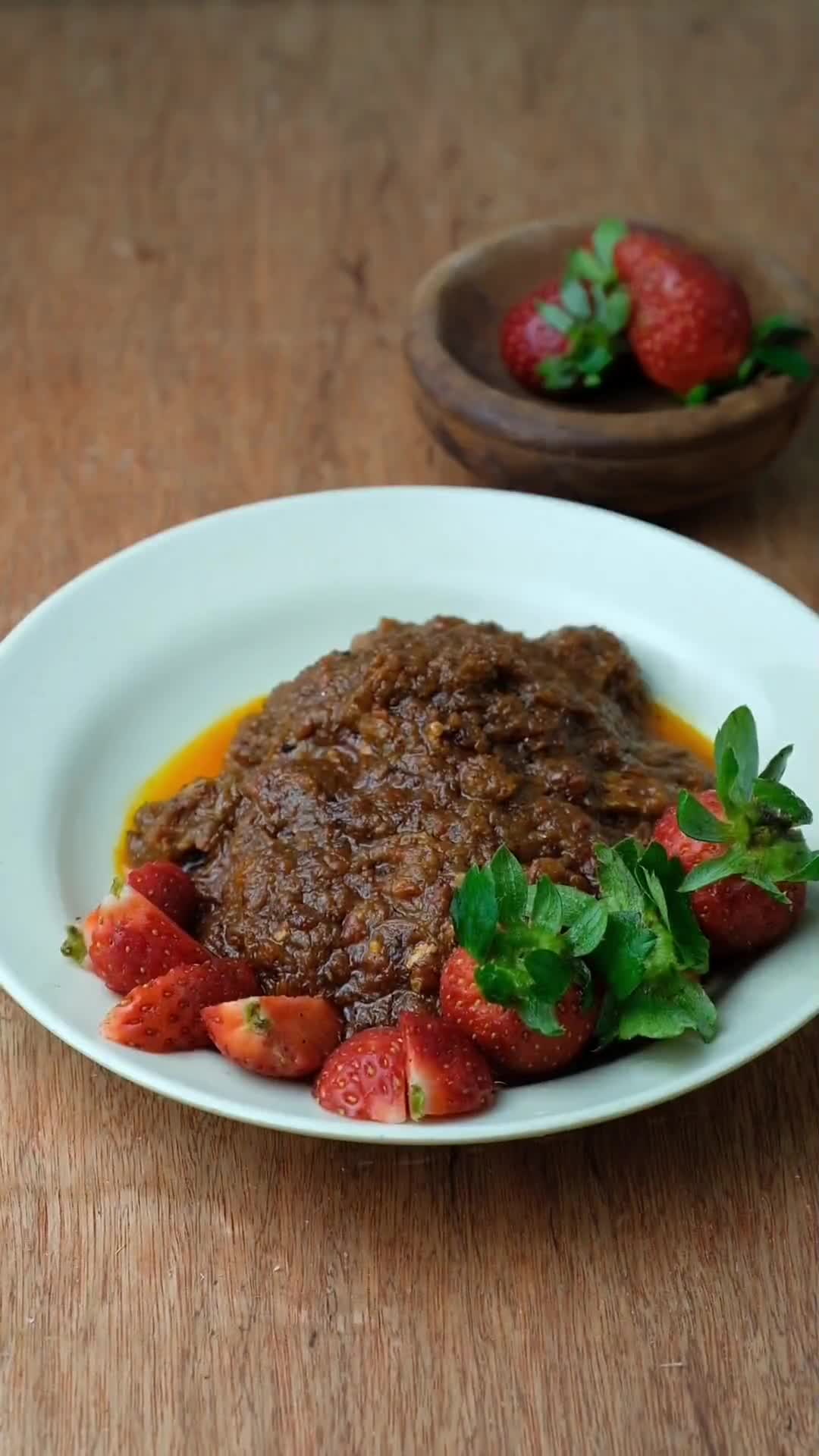 Gambar langkah 5 resipi Sambal Strawberry Ikan Masin.