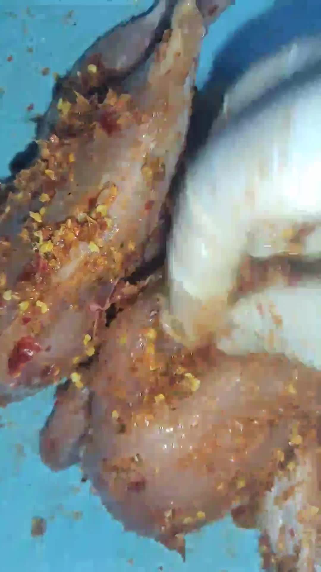 A picture of step 4 of Deep Fry Patakha Chicken.