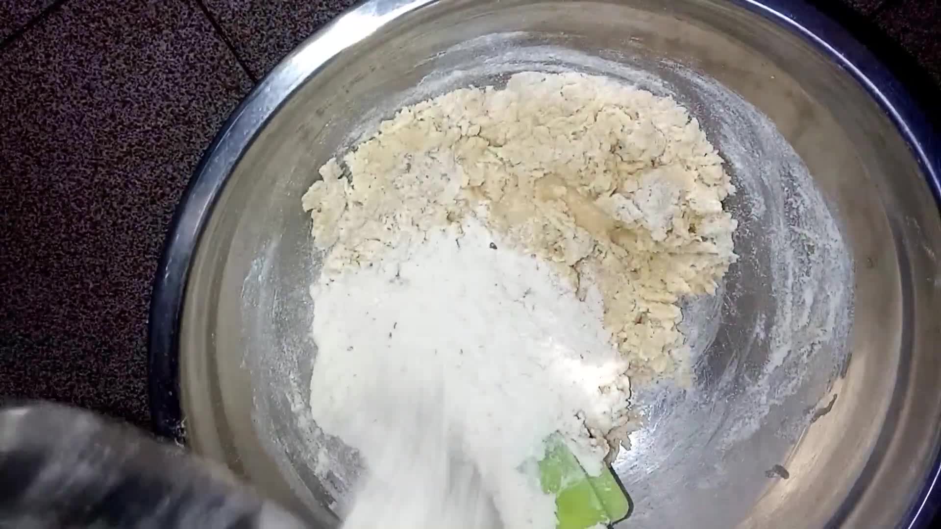 Foto del paso 4 de la receta: Galletitas de queso y aceitunas