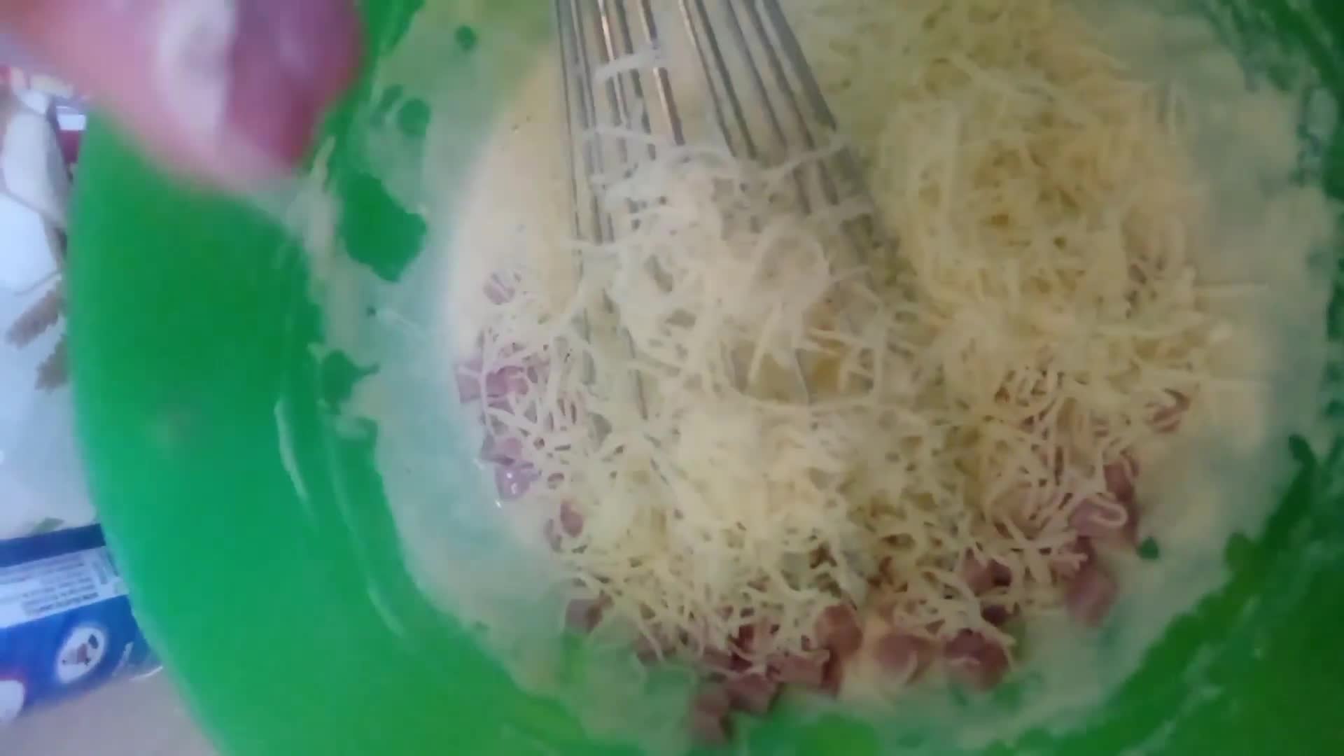 Une image de l'étape 3 de Gaufres salées.