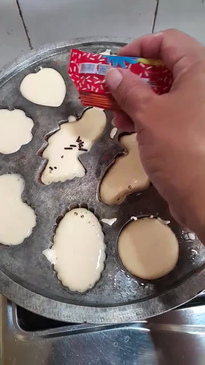 Foto langkah ke 4 dari resep Kue cubit lumer.