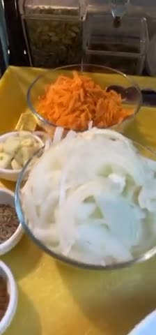 صورة لخطوة 2 من وصفة ارز بخاري بطريقه سهله