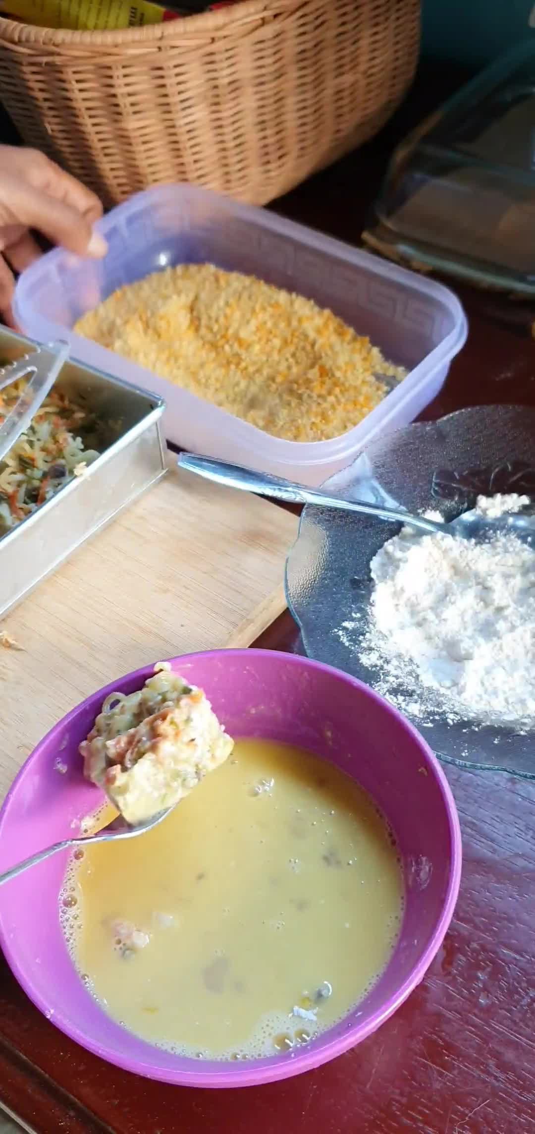 Foto langkah ke 5 dari resep Nugget Mie Sayuran.