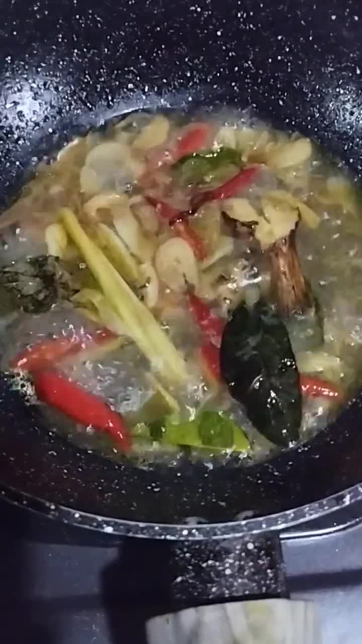 Foto langkah ke 3 dari resep Pindang kepala patin.