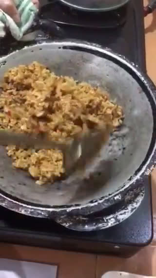 Foto langkah ke 5 dari resep Nasi goreng rumahan yang sederhana.