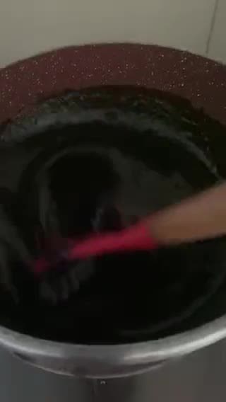Gambar langkah 3 resipi Kek Coklat Moist.