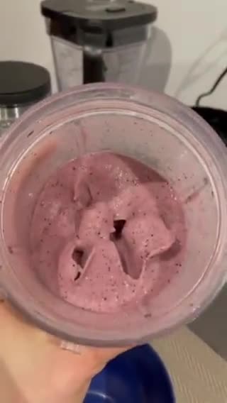 Foto del paso 2 de la receta: Smoothie Bowl de Plátano, Arándanos y Coco