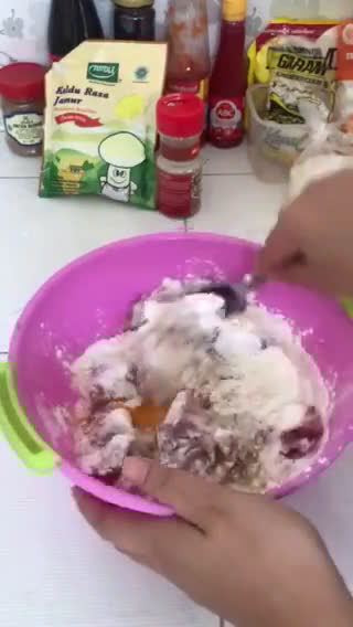 Foto langkah ke 1 dari resep Ayam goreng mentega.