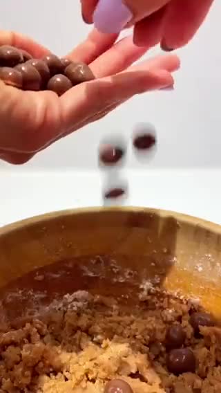 Foto del paso 2 de la receta: Cookies de Conguitos