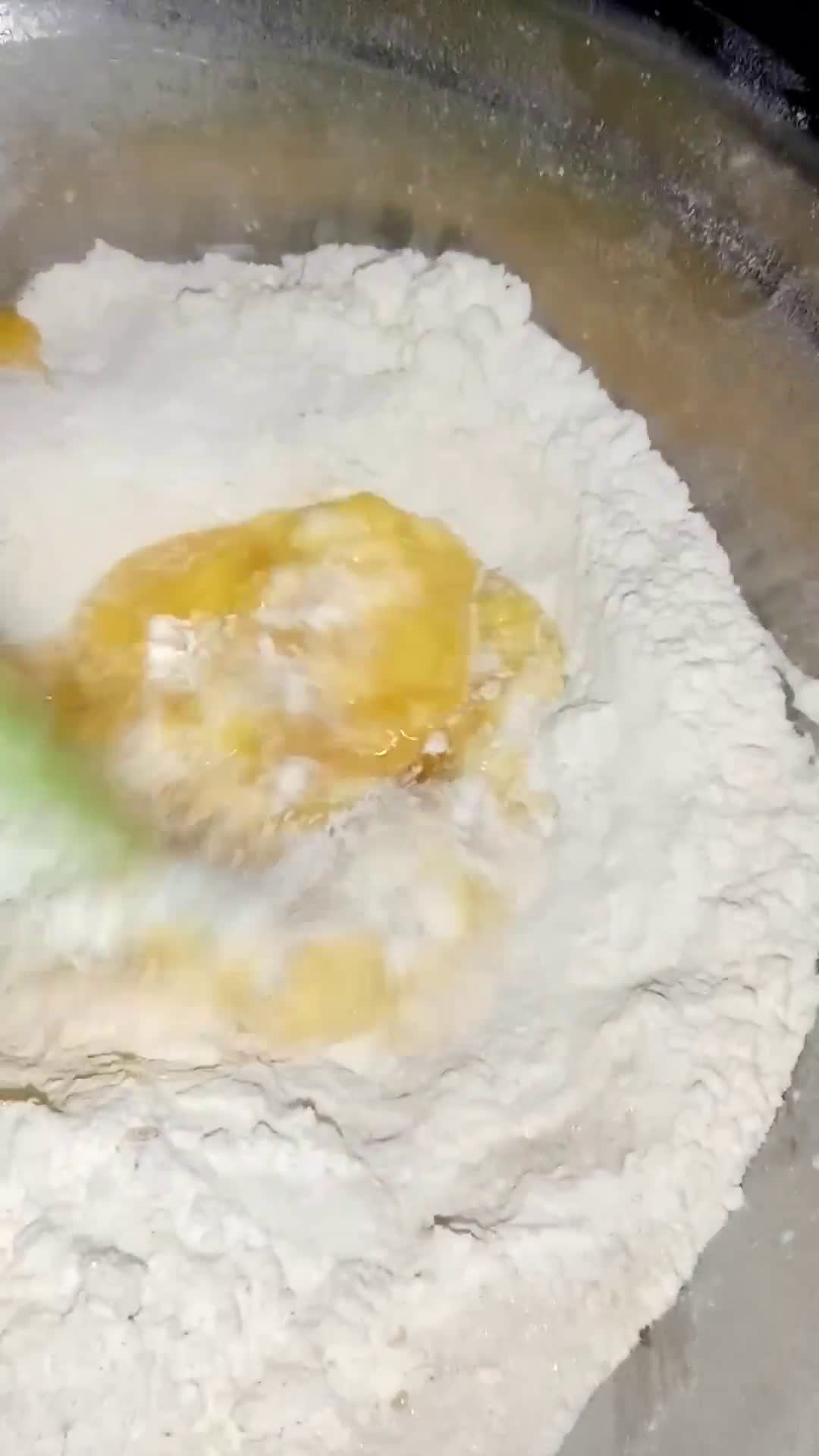 Foto del paso 3 de la receta: Rosca de reyes rellena