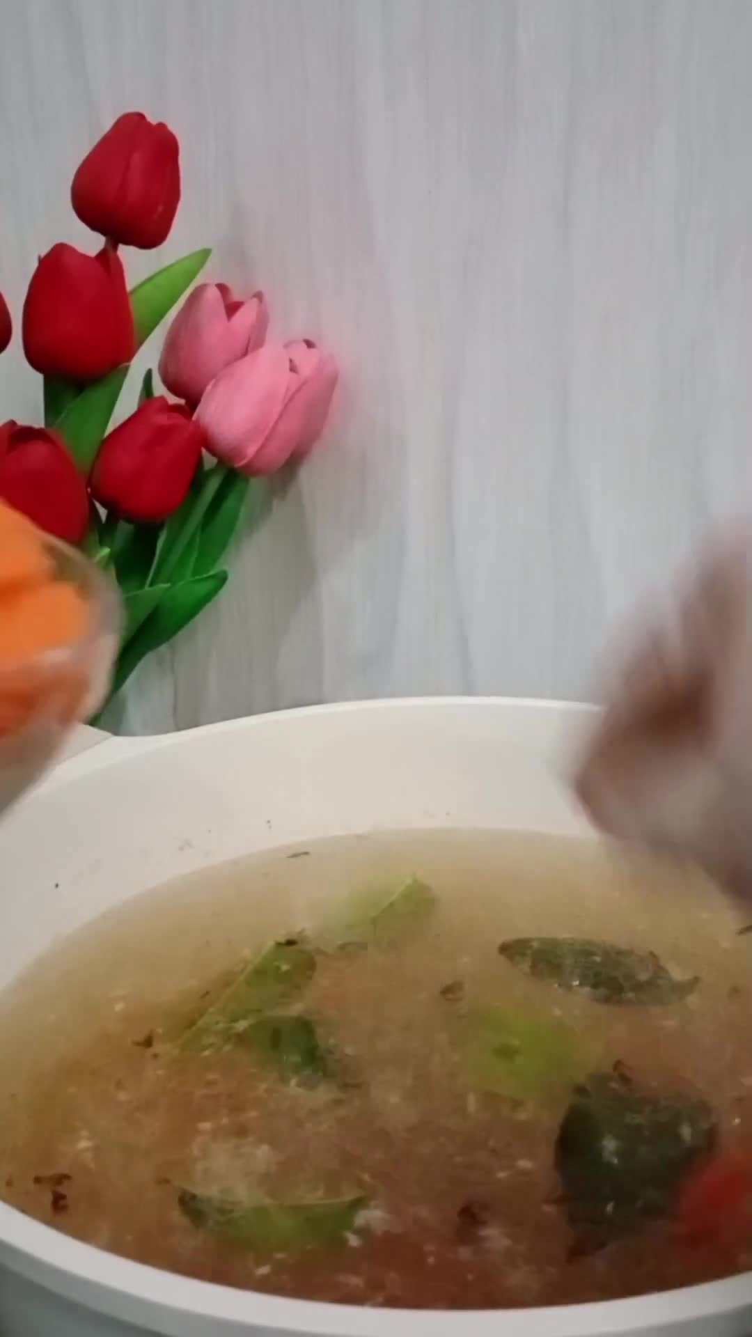 Foto langkah ke 4 dari resep Sup Jamur Kuping.