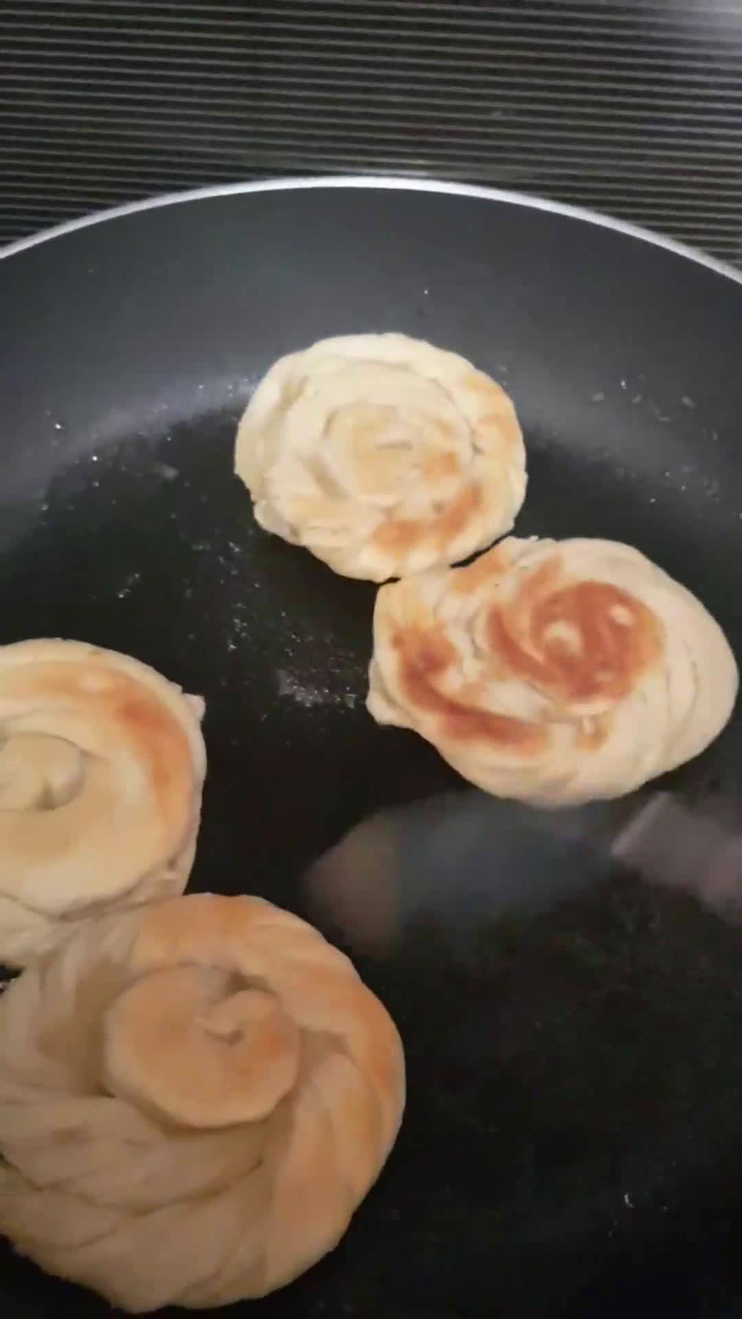 Foto langkah ke 5 dari resep Roti Cane simple ala Nonny.