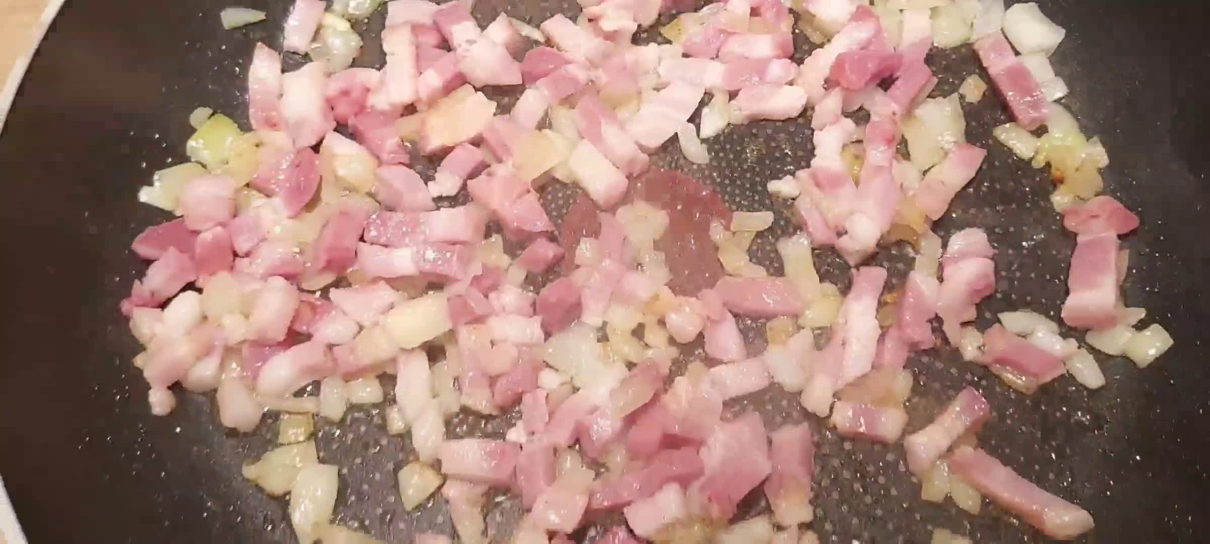 Une image de l'étape 2 de Pommes de terre farcies Mozarella et Lardons, Pdt Macaire.