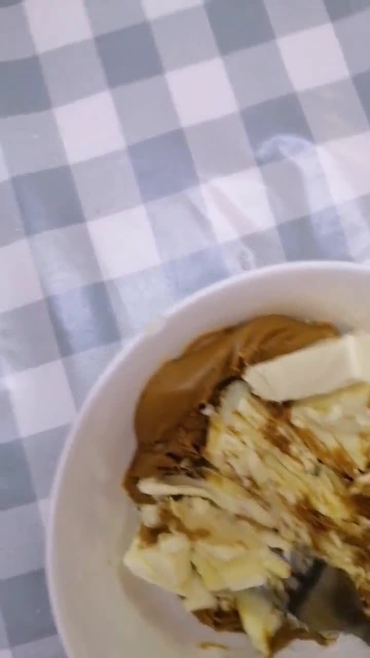 صورة لخطوة 5 من وصفة تشيز كيك اللوتس 🥮🥧
