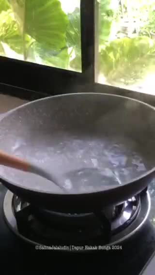 Gambar langkah 1 resipi Jelly Kelapa Selasih.