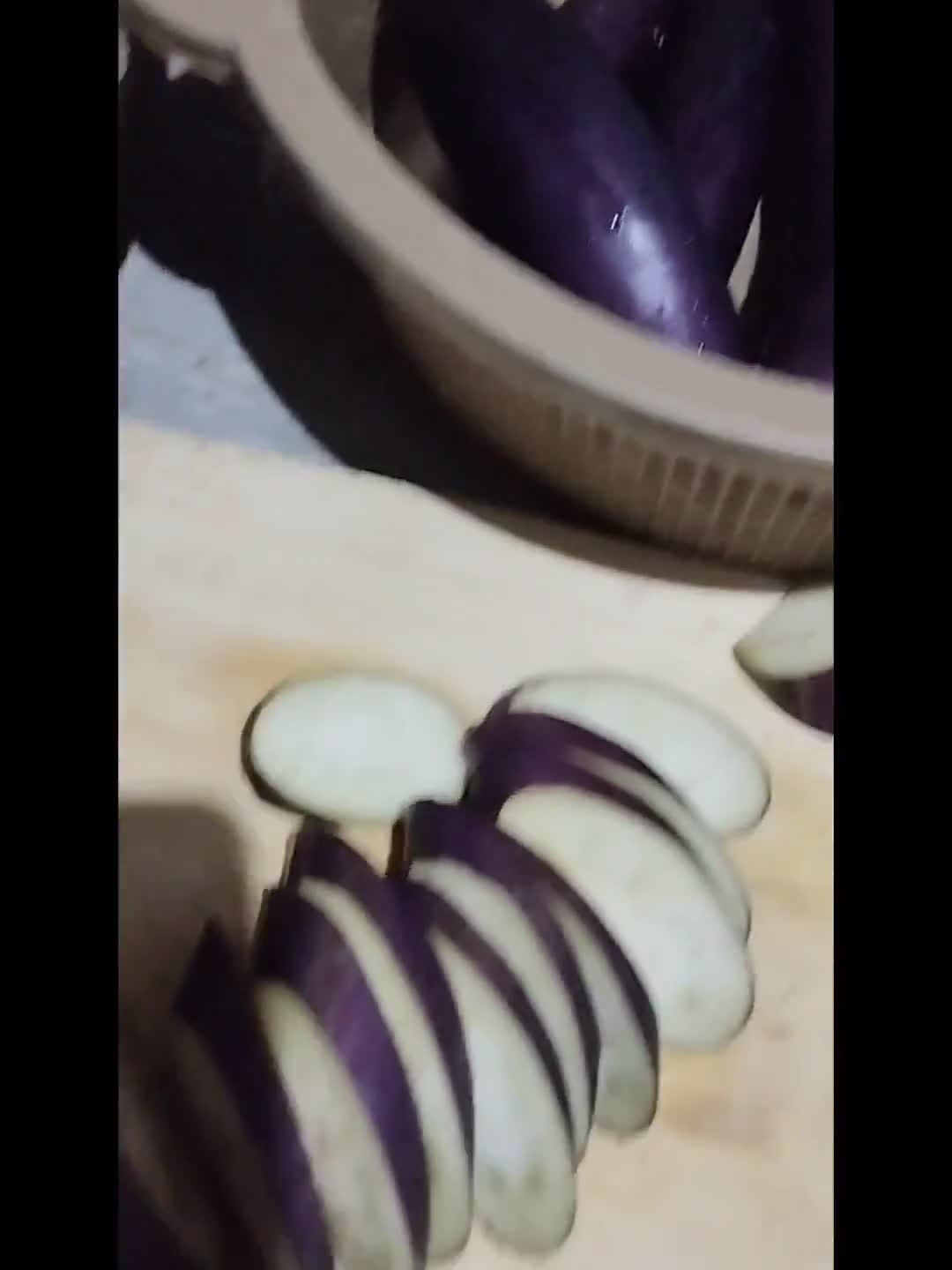 Foto langkah ke 1 dari resep Sambal 🍆Terong Anti basi sampai berhari-hari 😘.