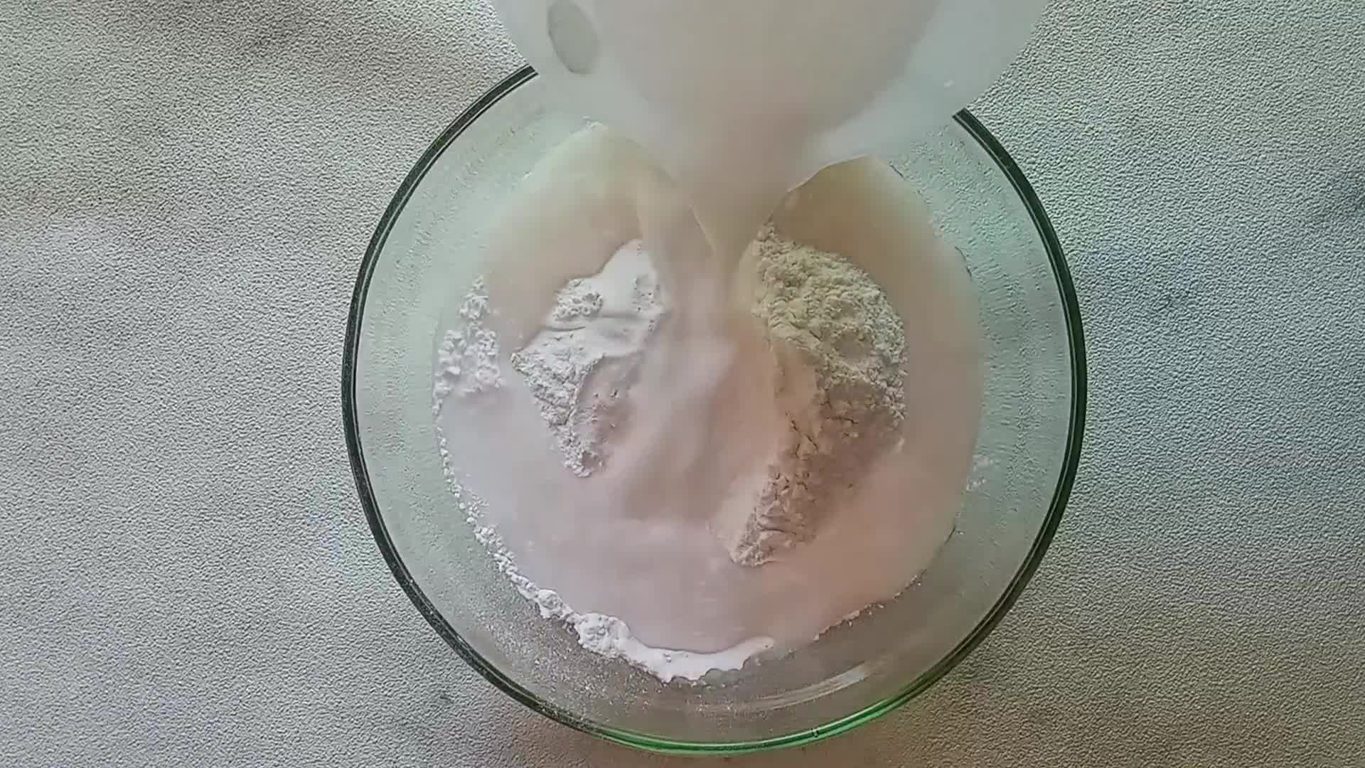 Foto langkah ke 2 dari resep Bubur Sumsum Pandan.