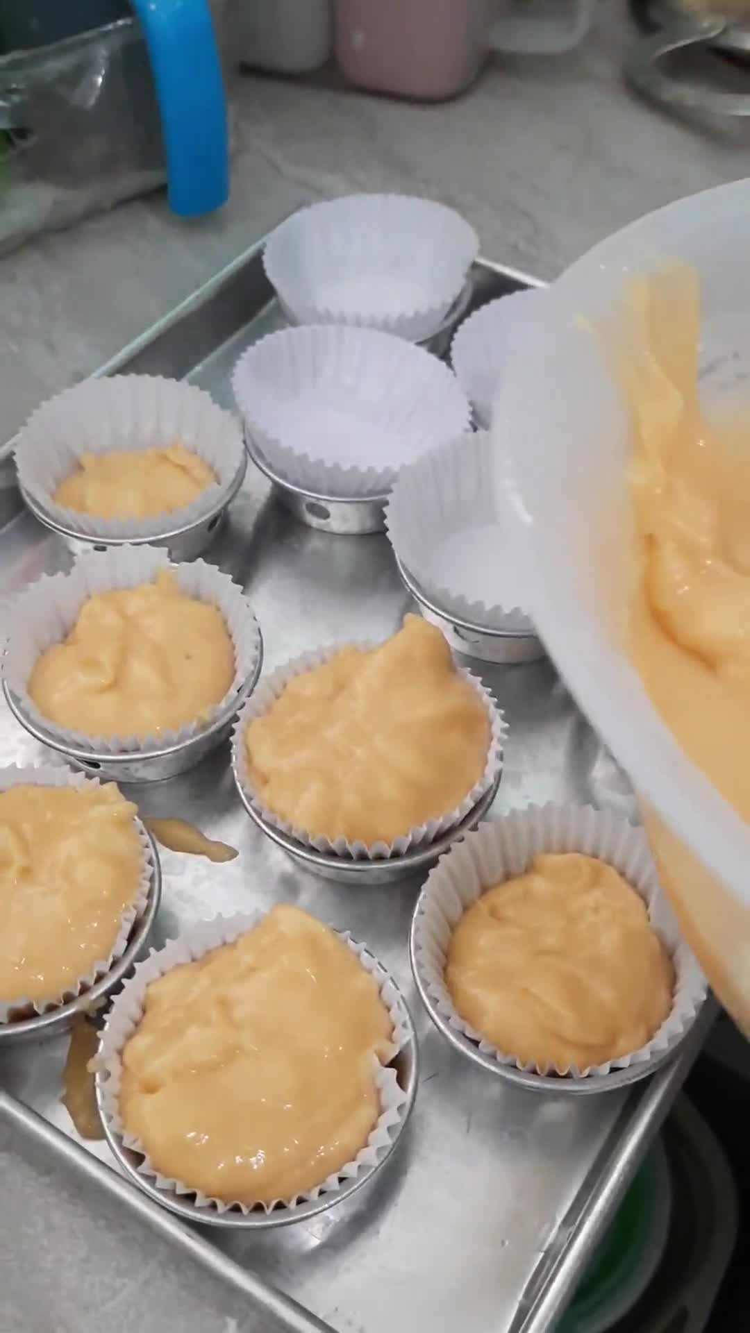 Foto langkah ke 3 dari resep Muffin Tape Singkong.