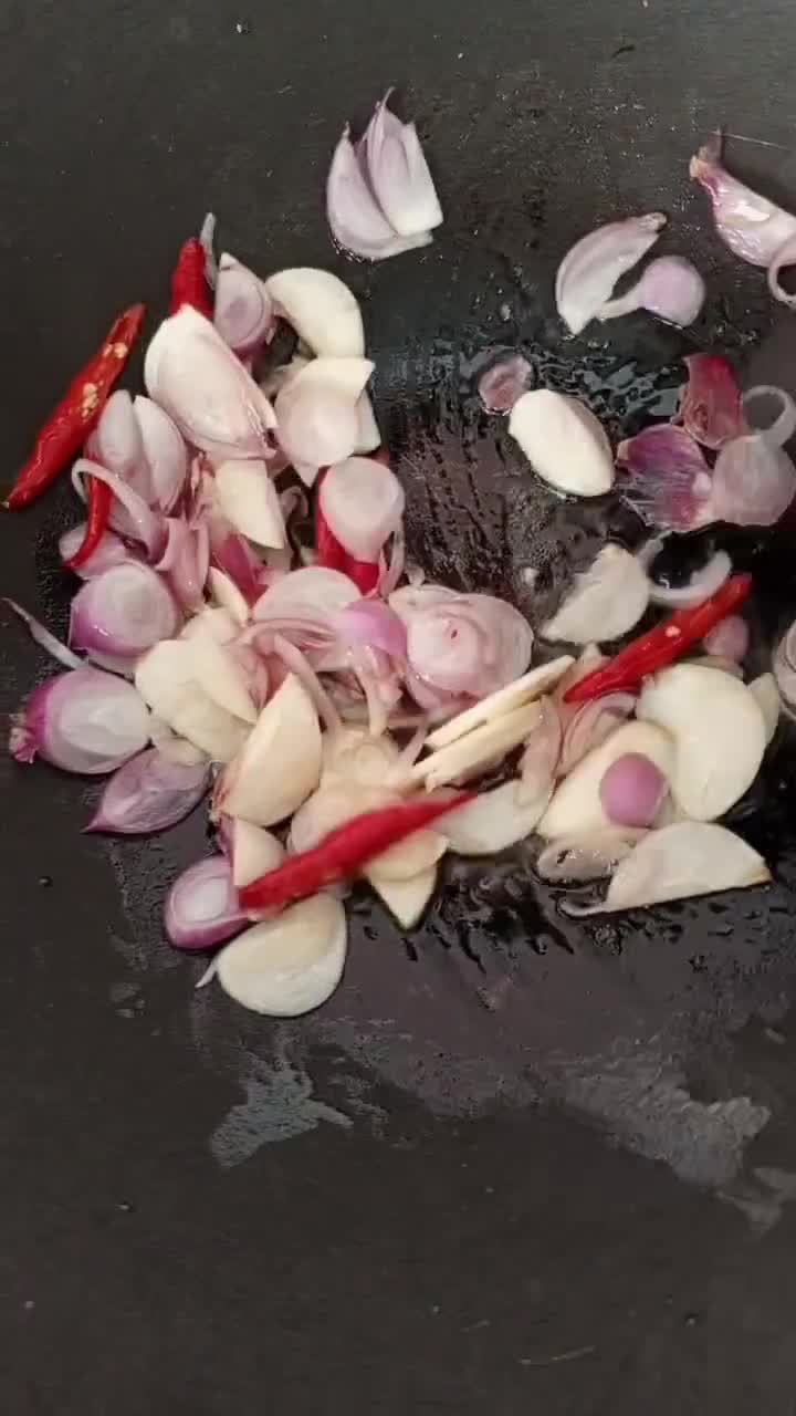 Foto langkah ke 2 dari resep Tumis Bayam Ala Popeye.