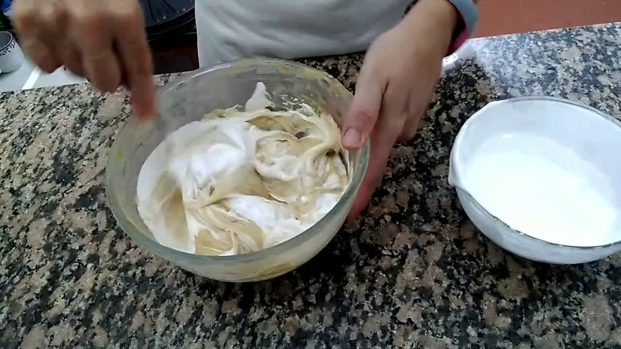 Foto del paso 1 de la receta: Moldeado marmolado de pasta de Maní (estilo mantecol)