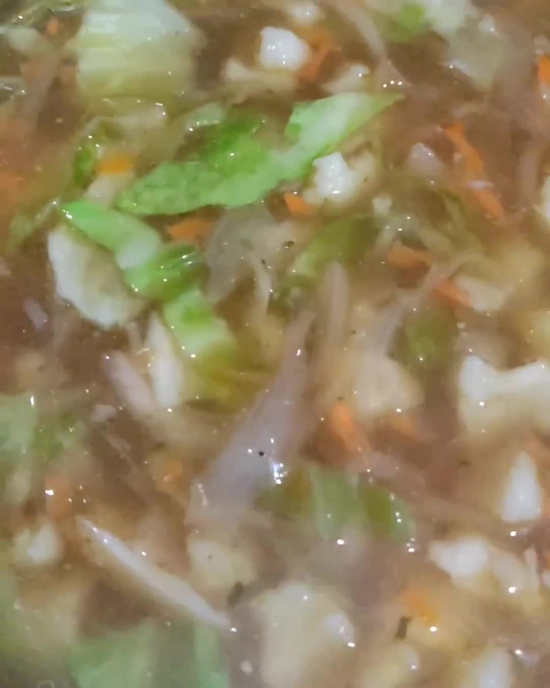 Foto del paso 3 de la receta: Ramen vegano con coliflor, zanahoria y repollo