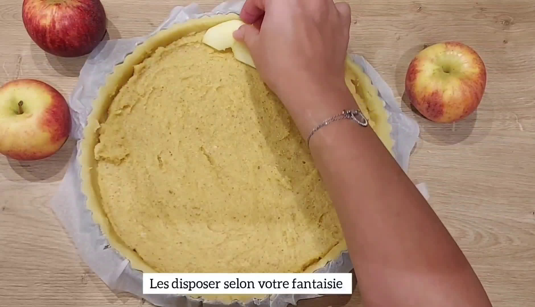 Une image de l'étape 6 de Tarte aux pommes à la crème d'amandes.