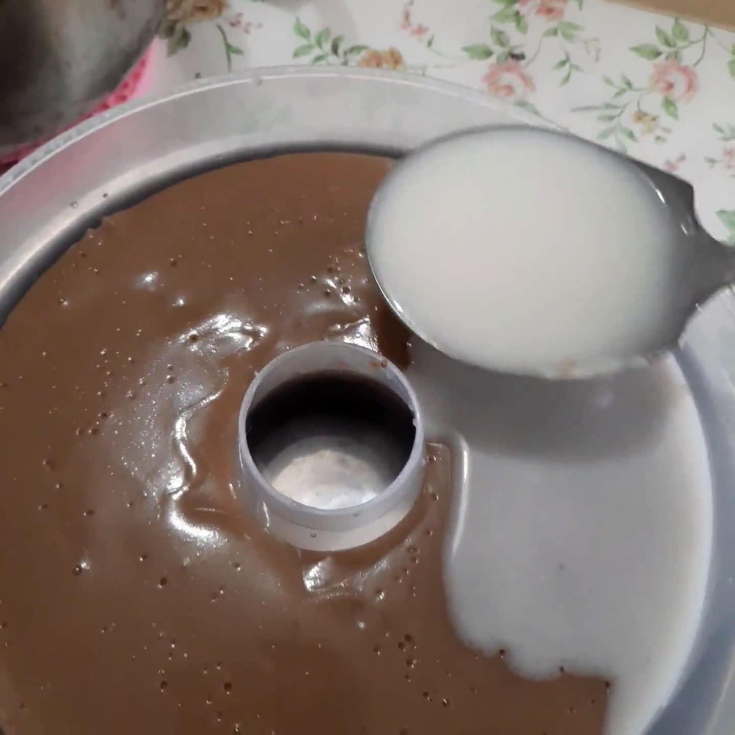 Foto langkah ke 7 dari resep Puding Tiramisu.