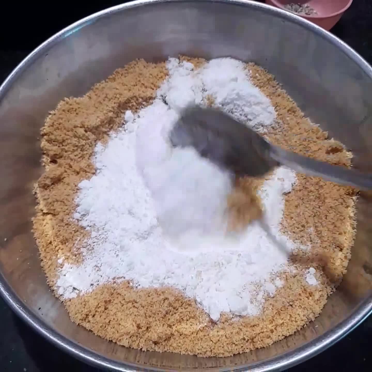 चूरमा ड्राई फ्रूट्स लड्डू रेसिपी चरण 4 फोटो
