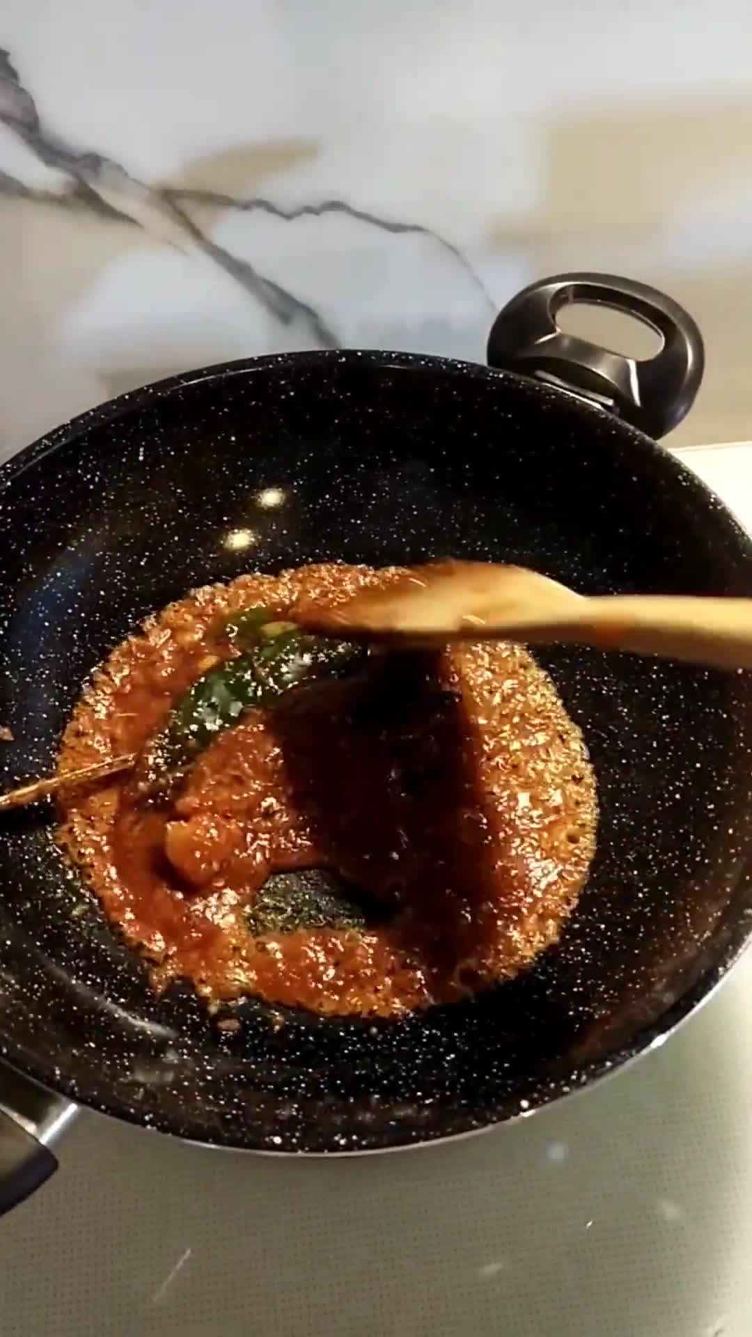 Foto langkah ke 3 dari resep Serundeng Ampas Kelapa.
