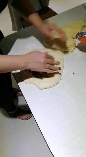 Foto del paso 2 de la receta: Hefezopf😋