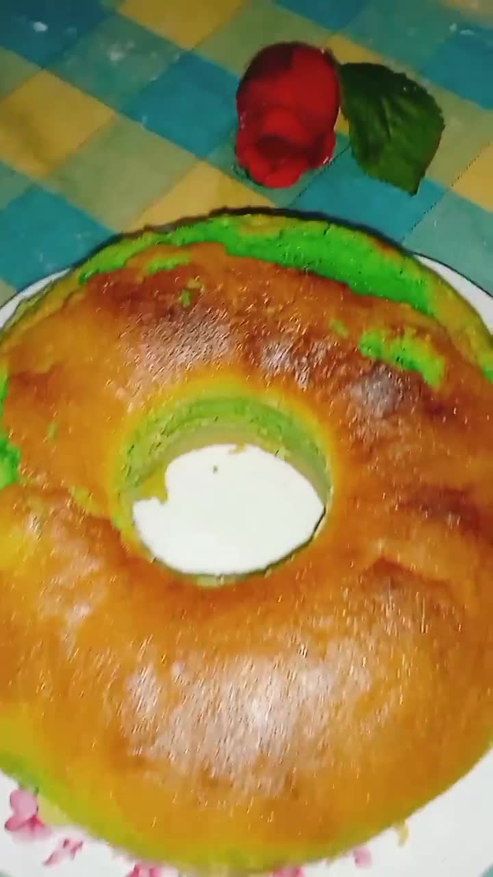 Foto langkah ke 9 dari resep Bolu pandan.