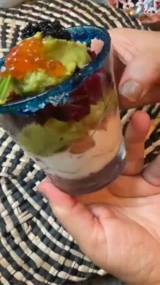 Une image de l'étape 8 de 🎨Verrines Avocat 🥑Saumon 🍣 Betterave🌶️.