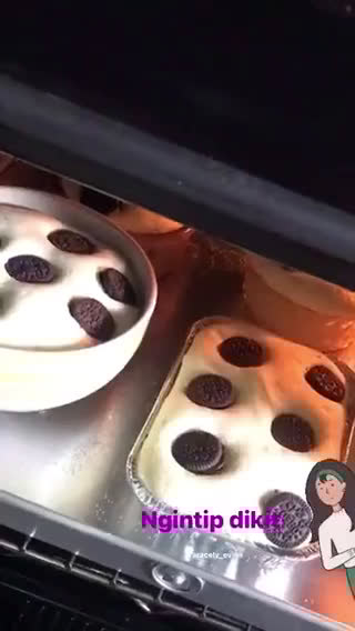 Foto langkah ke 5 dari resep Oreo Cheese Soufflé.