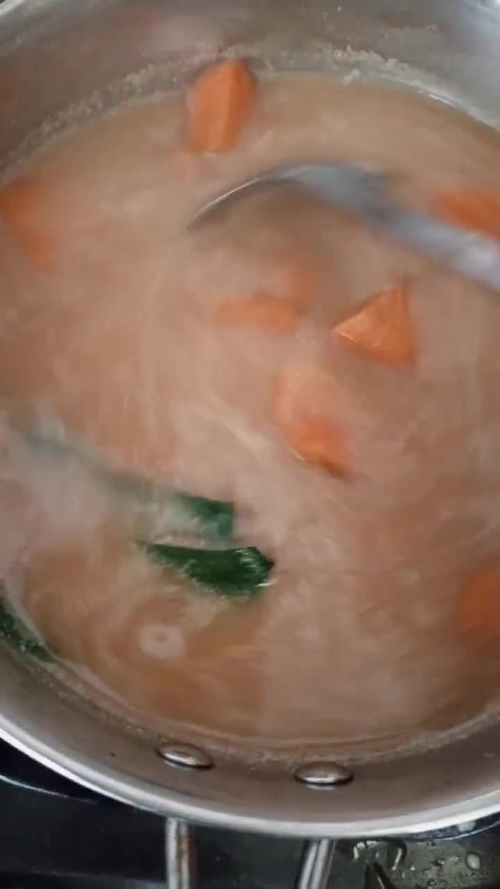 Foto langkah ke 3 dari resep Kolak Ubi Roti Tawar.