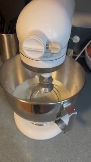 A picture of step 1 of Homemade butter and buttermilk.