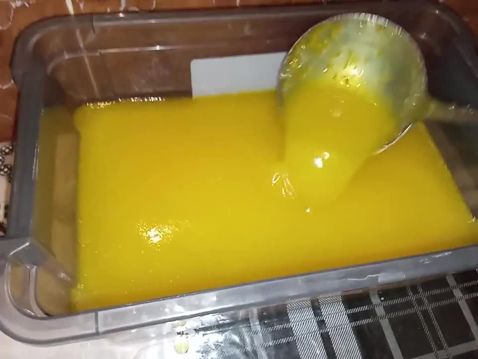 صورة لخطوة 7 من وصفة مركز البرتقال 🍊