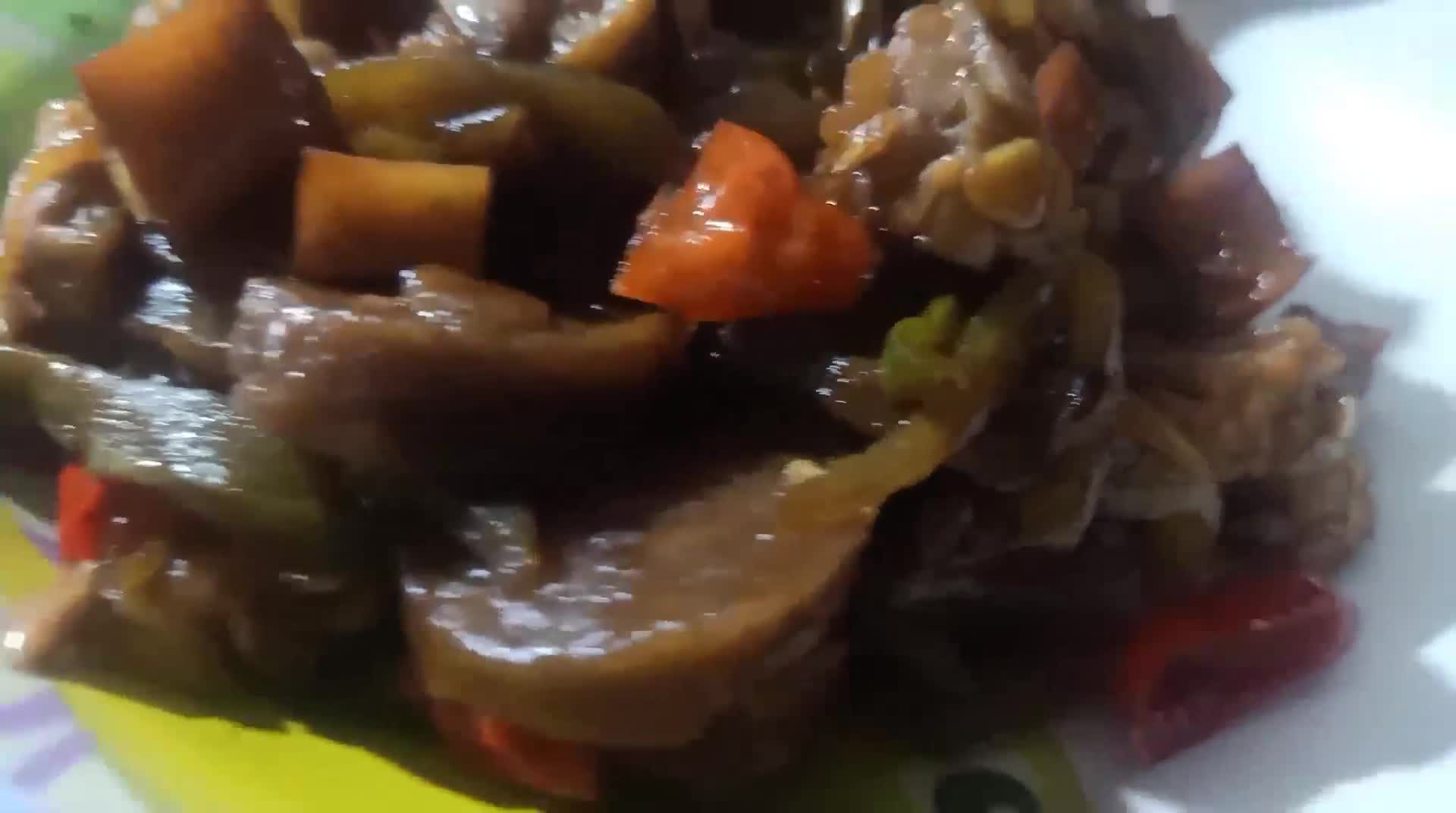 Foto langkah ke 4 dari resep Tumis Manisa,pentol,tempe,tahu pedas manis.