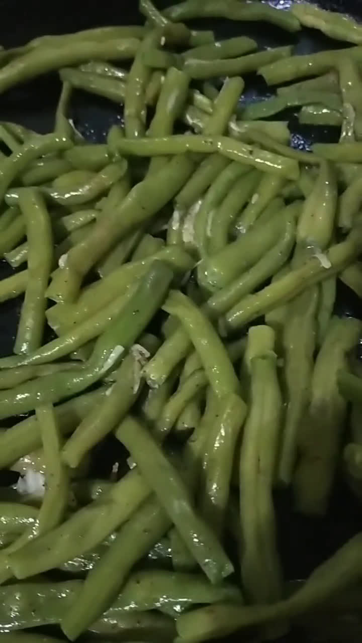 Une image de l'étape 2 de Escalope de dinde et haricots verts.