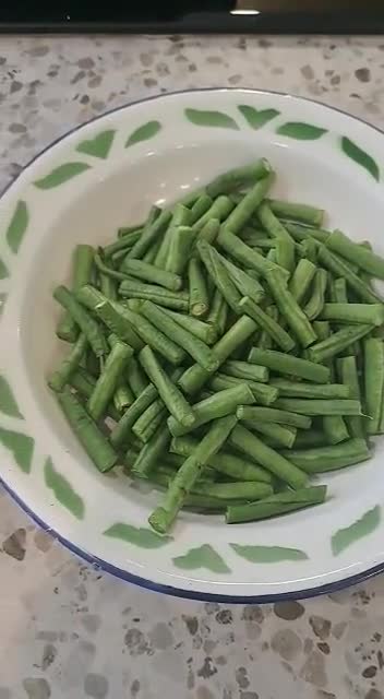 Foto langkah ke 1 dari resep Tumis Kacang Panjang Tauge.