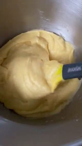Foto langkah ke 5 dari resep Choux Pastry with Vanilla Vla.