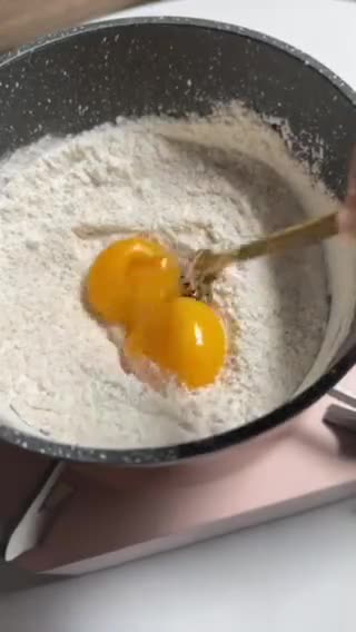 Foto langkah ke 1 dari resep Klapertart khas Manado.